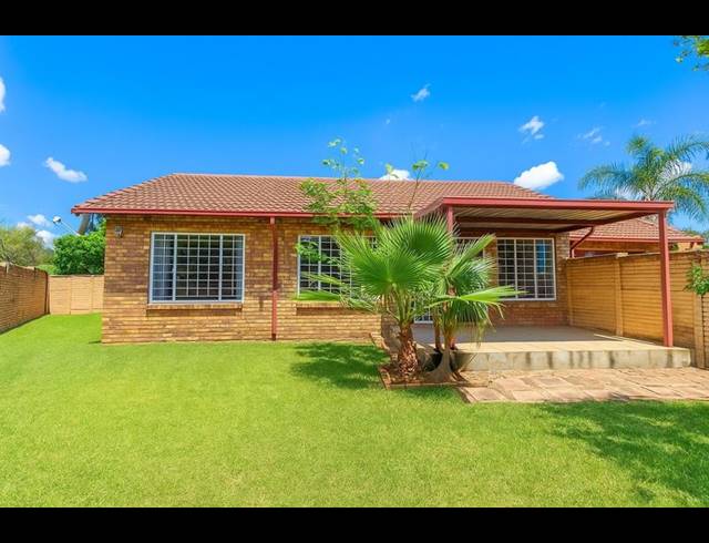 3 BEDROOM TOWNHOUSE FOR SALE IN EQUESTRIA